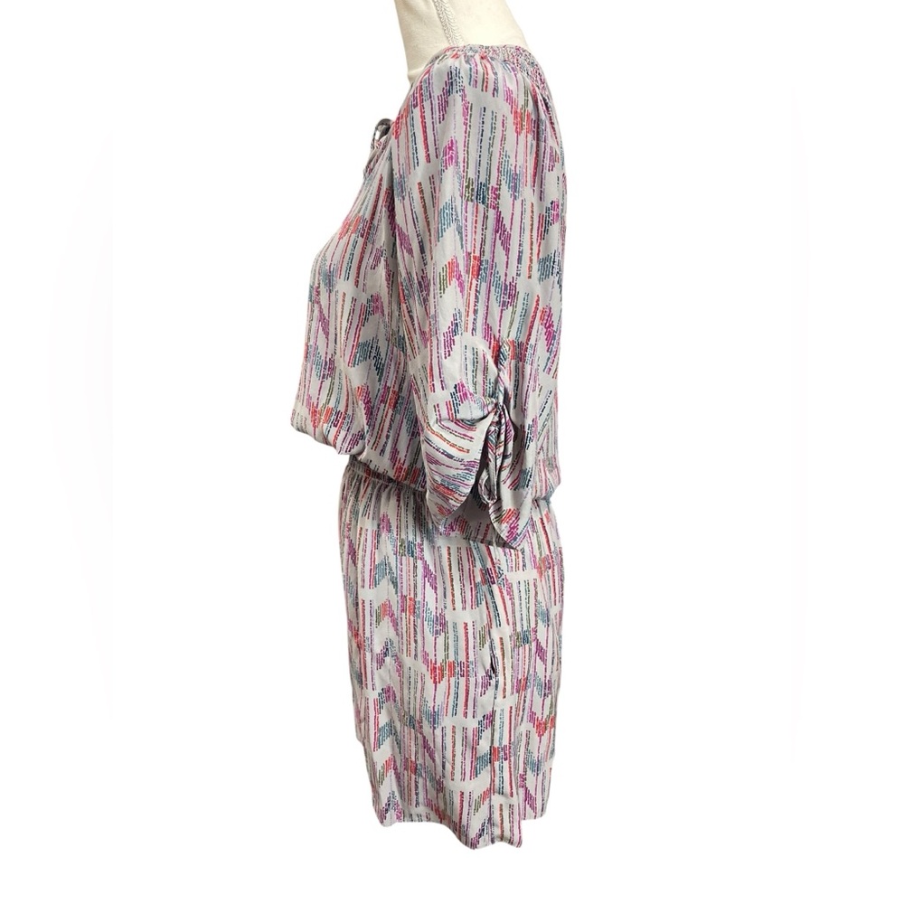 Parker 100% Silk Chevron Print Mini Dress M Pink Gray Keyhole Boho Festival - Picture 5 of 11